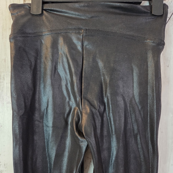 NWT SPANX Faux Leather Stripe Leggings - Picture 7 of 10